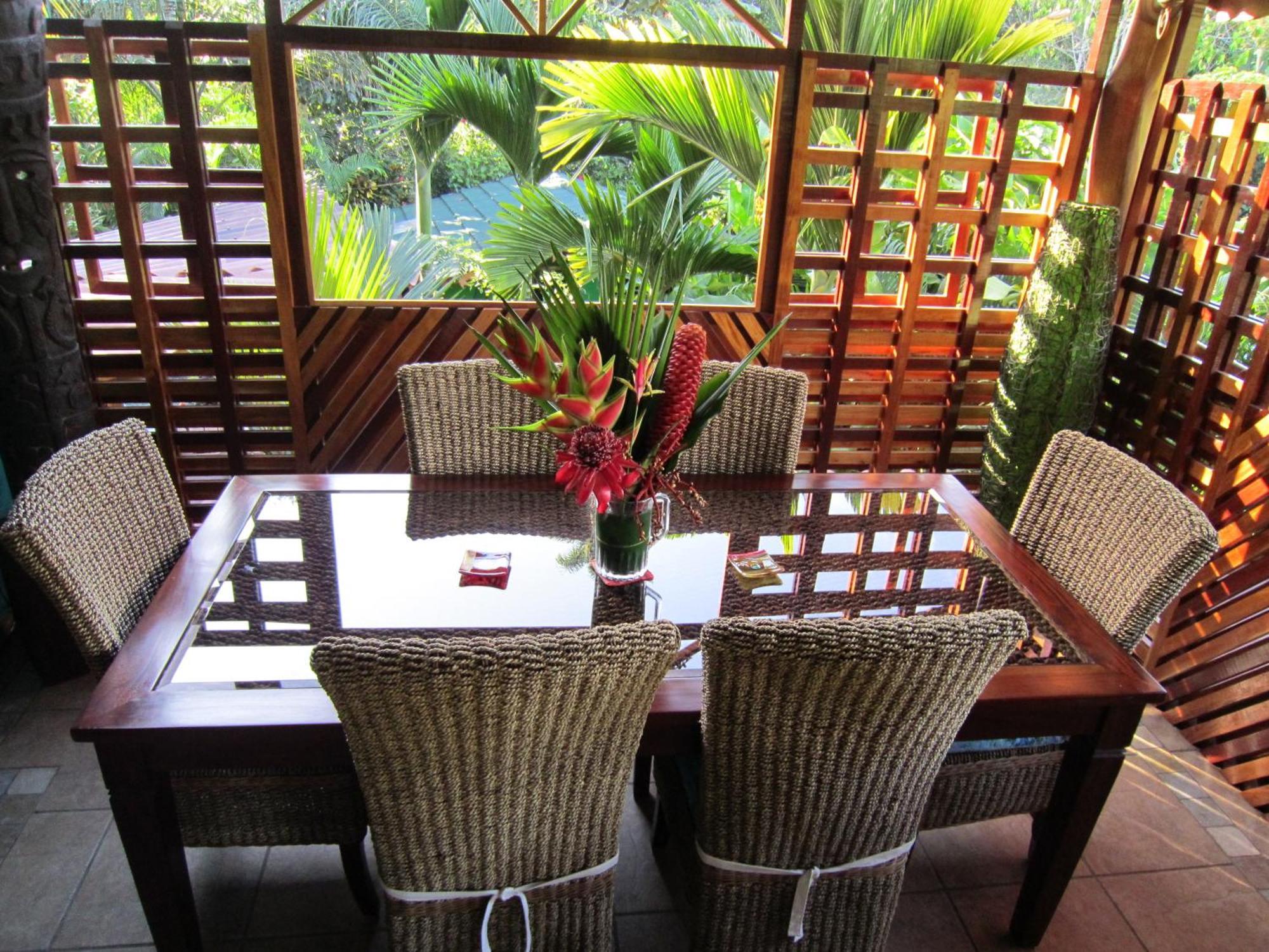 Physis Caribbean Bed & Breakfast Puerto Viejo de Talamanca Екстериор снимка