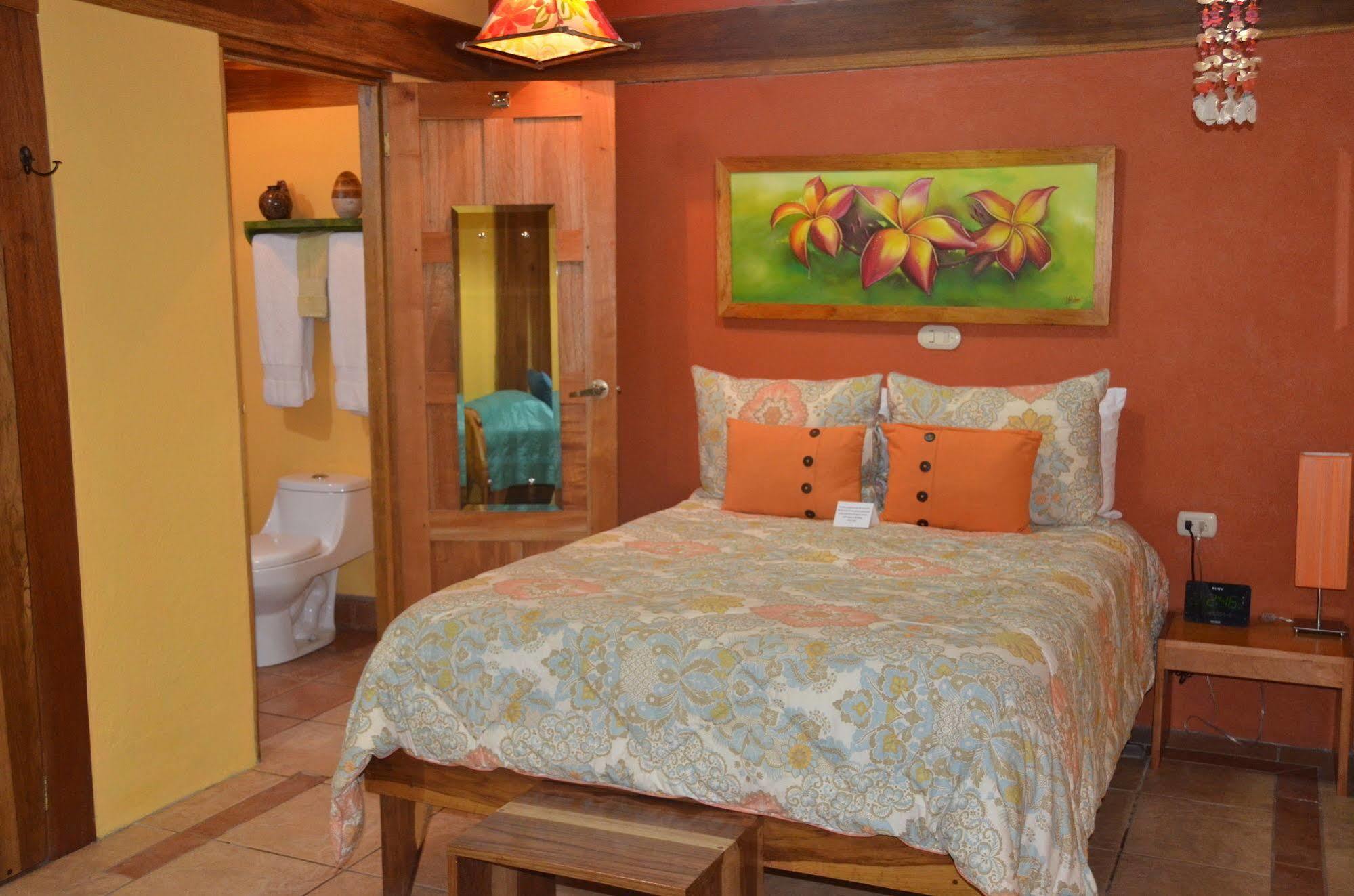Physis Caribbean Bed & Breakfast Puerto Viejo de Talamanca Екстериор снимка