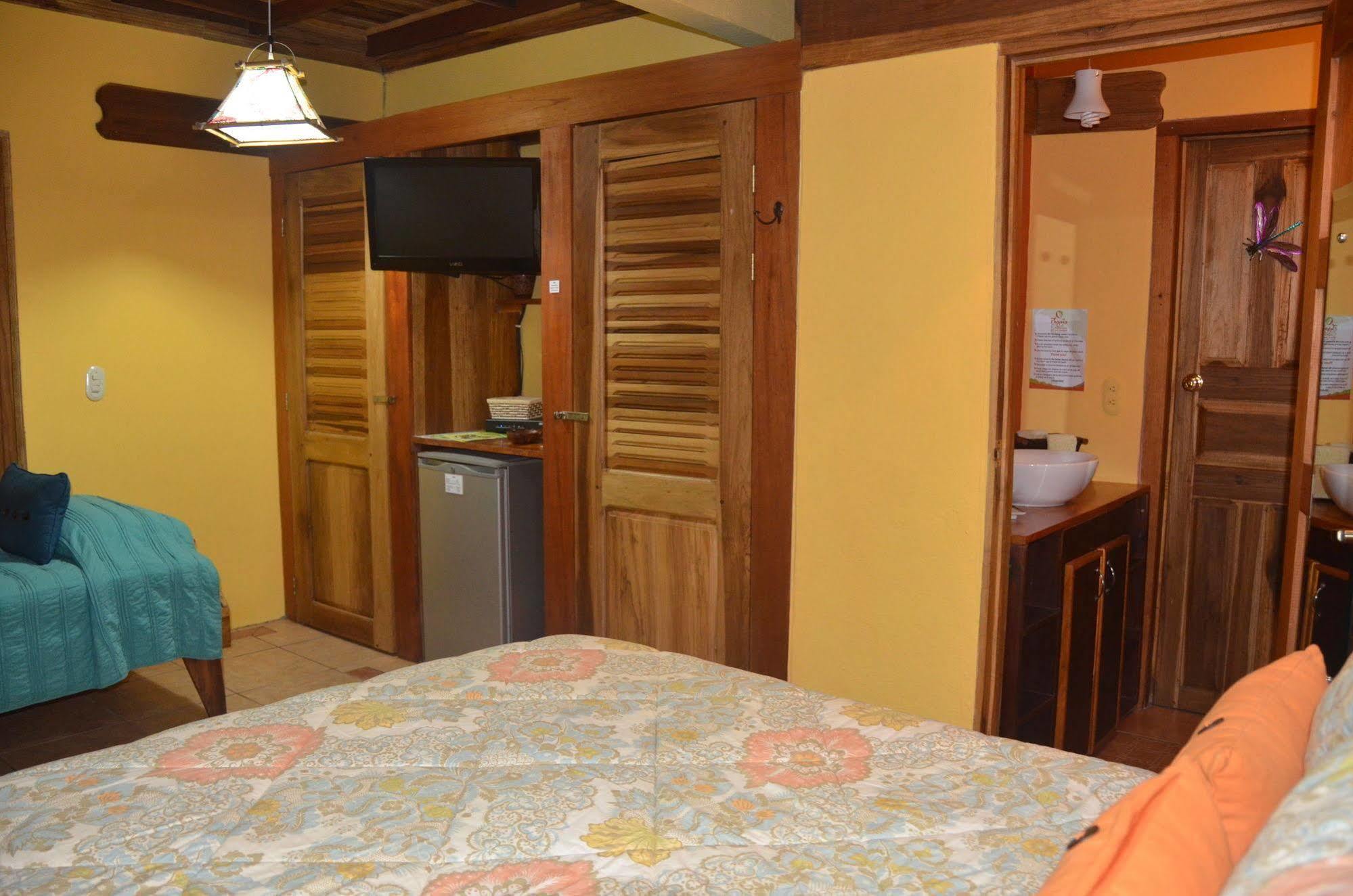 Physis Caribbean Bed & Breakfast Puerto Viejo de Talamanca Екстериор снимка