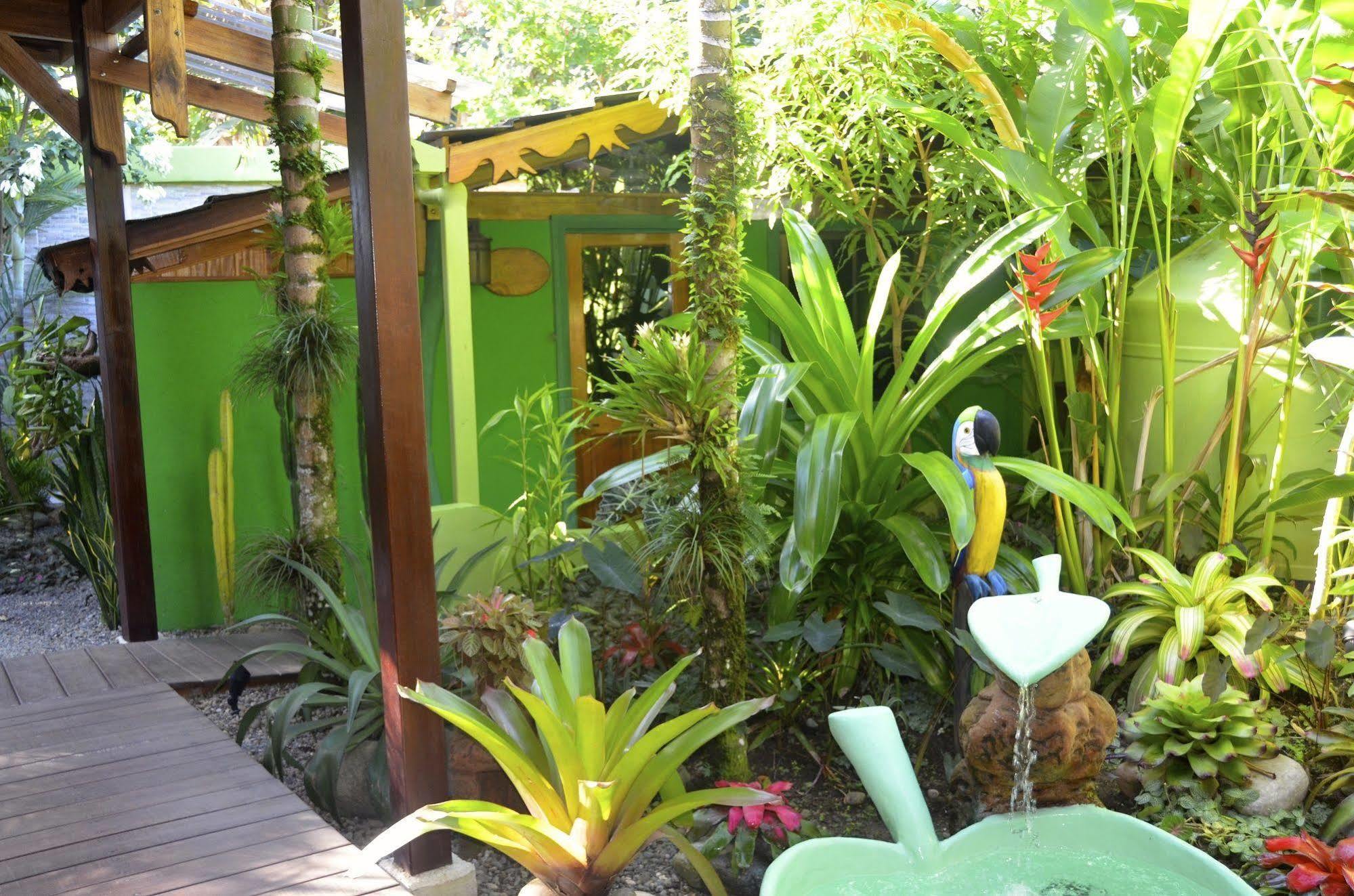 Physis Caribbean Bed & Breakfast Puerto Viejo de Talamanca Екстериор снимка